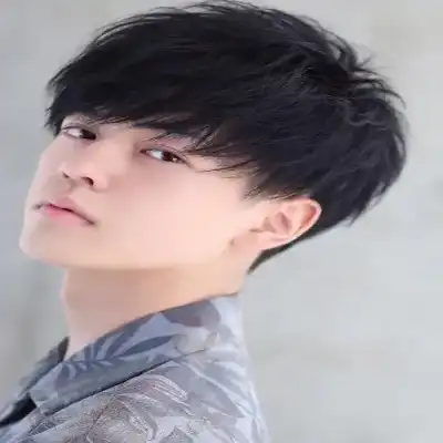 伍明霁